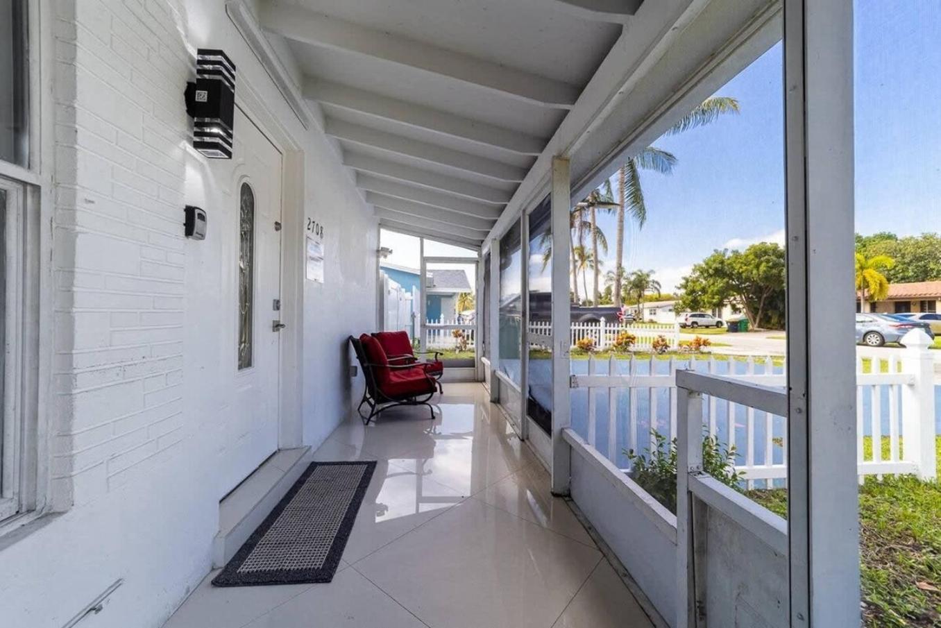 Private Heated Pool Villa In Ftl Near Beach Fort Lauderdale Bagian luar foto