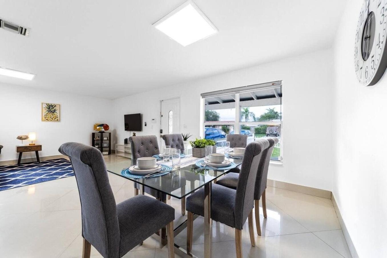 Private Heated Pool Villa In Ftl Near Beach Fort Lauderdale Bagian luar foto
