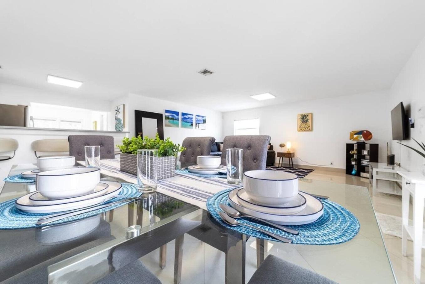 Private Heated Pool Villa In Ftl Near Beach Fort Lauderdale Bagian luar foto